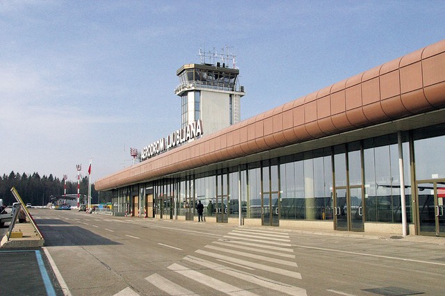Pred prodajo: Aerodrom Ljubljana