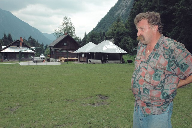 Marjan Jeraj na jasi v Kamniški Bistrici, kjer se je imela zgoditi trance zabava