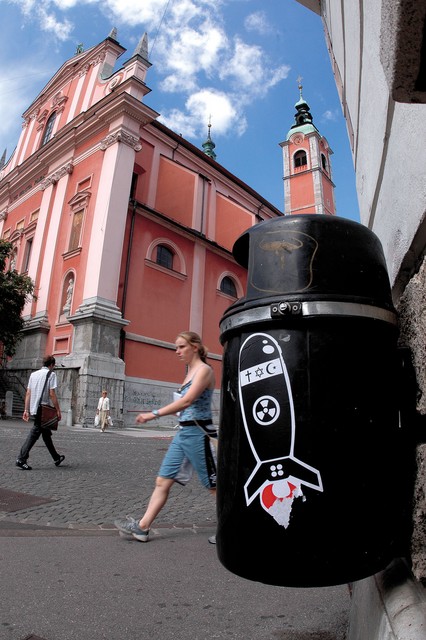 Religija je atomska bomba - katerakoli