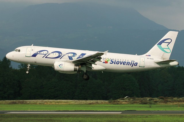 Vé máy bay Adria Airways