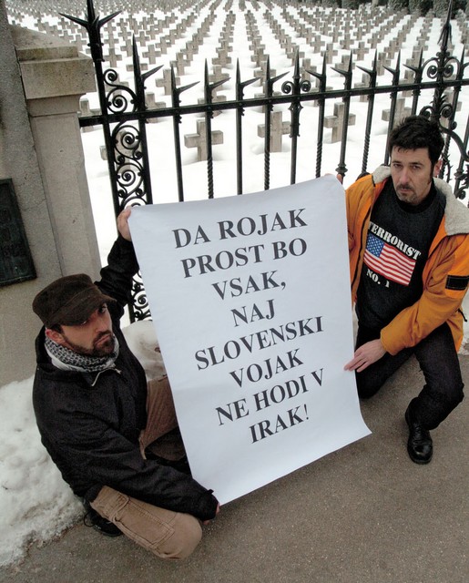Protestna akcija stranke Aktivna Slovenija na ljubljanskih Žalah (petek 13. januarja)