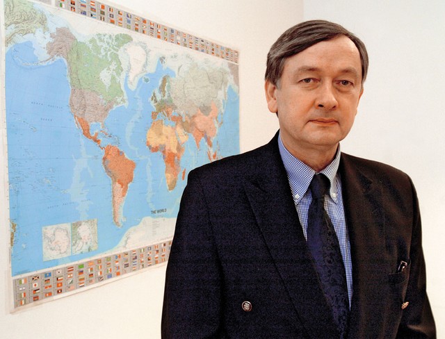 Dr. Danilo Tuerk Dr. Danilo Tuerk