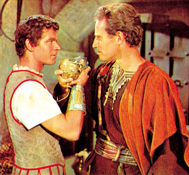 Edini, ki na snemanju Ben Hura ni vedel za homoerotične podtone, je bil ubogi Charlton Heston