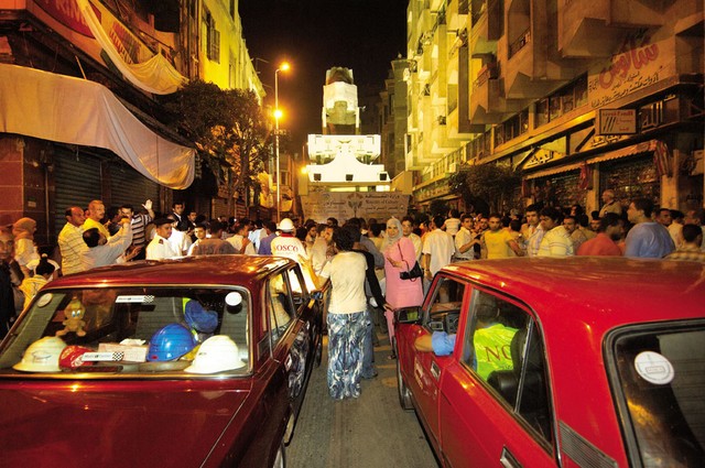 Prevoz kipa po kairskih ulicah
