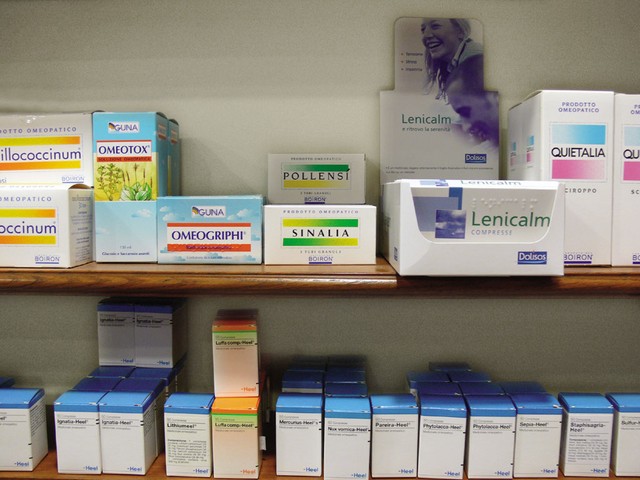 Čez mejo pa drugače: Homeopatska zdravila v goriški lekarni