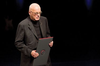DRŽAVNA SLOVESNOST OB SLOVENSKEM KULTURNEM PRAZNIKU S PODELITVIJO PREŠERNOVIH NAGRAD: KOSTJA GATNIK, SLIKAR