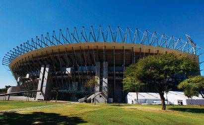 Tarča: Nogometni stadion Royal Bafokeng v južnoafriškem Rustenburgu, kjer se bosta 12. junija udarili Amerika in Anglija