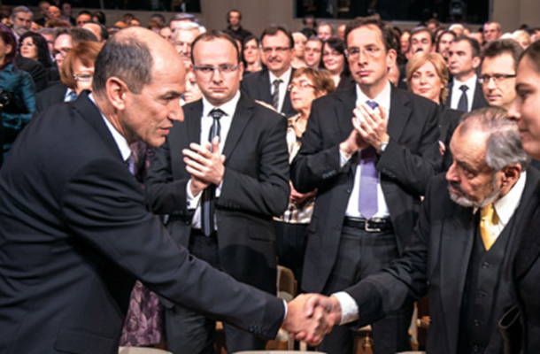 Janez Janša, predsednik vlade, in Ernest Petrič, predsednik ustavnega sodišča, na proslavi ob dnevu samostojnosti in enotnosti 