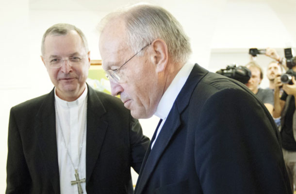 Nadškofa Anton Stres in Marjan Turnšek, ki sta sprejela »povabilo papeža Frančiška«, in se odpovedala položaju 