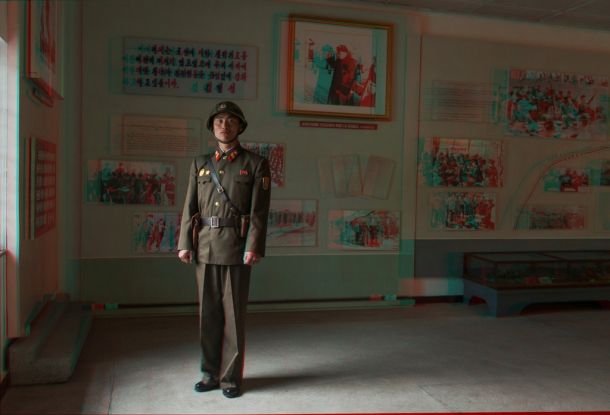 Severna Koreja skozi 3D-oči Matjaža Tančiča.