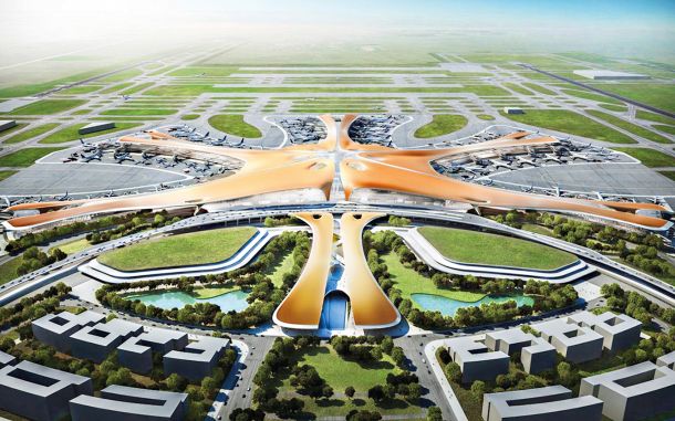 Zaha Hadid arhitekti so mednarodno letališče Daxing v Pekingu oblikovali kot morsko zvezdo, kar se najbolje vidi iz zraka.