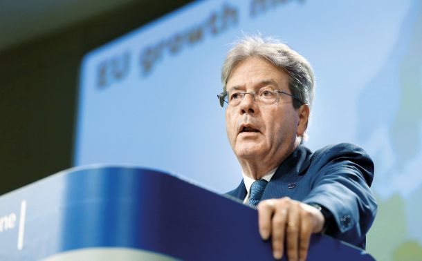 Evropski komisar za gospodarstvo Paolo Gentiloni, ki je premierja Janšo pozval k pojasnilom glede zamenjave generalnega direktorja Sursa 