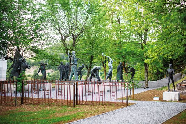 Nova postavitev zbirke kipov s tematiko NOB, ki je bila prej v Parku Brdo, skupaj s kipi iz Vile Bled in iz Poljč 