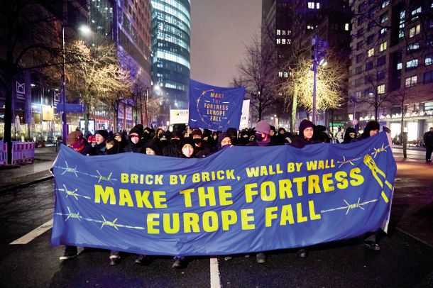Protest proti novi evropski migracijski politiki v Berlinu 
