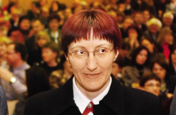 Roblekova je poudarila, da si sodniki sicer že nekaj časa prizadevajo, da bi del nesodniških opravil prenesli na nižje ravni - na strokovne sodelavce in sodniške pomočnike.
