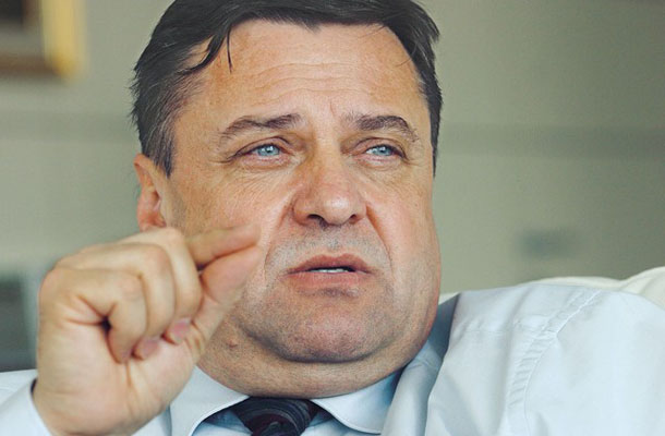 Vodstvo Komisije za preprečevanje korupcije (KPK) vabilo na javni pogovor, ki ga je prek medijev izrekel ljubljanski župan Zoran Janković, razume kot neprimerno in se nanj ne bo odzvalo, so sporočili iz KPK.