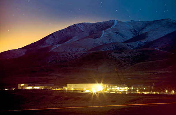 Dve milijardi dolarjev vreden vohunski oziroma 'podatkovni' center v Utahu.