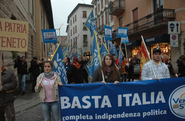 Zadnja javnomnenjska anketa kaže, da 60 odstotkov od 3,8 milijona volilnih upravičencev v deželi podpira neodvisnost Benečije.