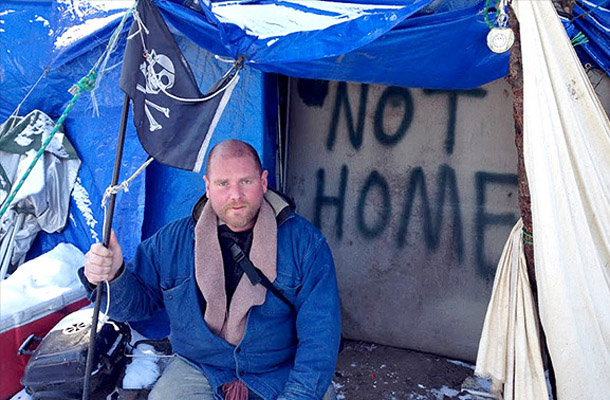 Aaron Howe, 'župan' šotorskega mesta brezdomcev.