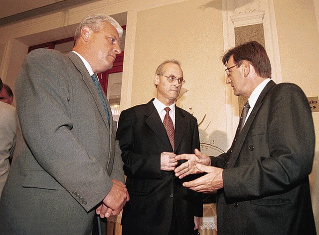 Srečanje dr. Franca Zagožna z nekdanjimi vidnimi funkcionarji krščanskih demokratov je bilo namenjeno razkazovanju strankinega intelektualnega potenciala.