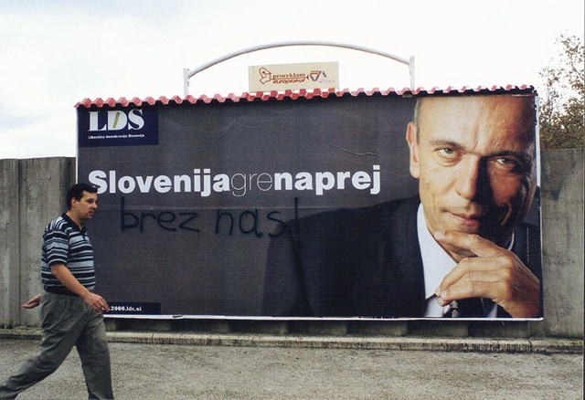 LDS, volilna kampanja je nastala v sodelovanju volilnega štaba LDS, agencije Luna in guruja političnega marketinga Jacques Seguela. Stojan Pelko, Luna: 'Šli smo na pop ikono, tako s sloganom kot s spotom. Ne sramujemo se očitkov, da smo neizvirni, zato ker je predvolilno obdobje kratko in se nam je zdelo potrebno vzeti elemente, ki so prepoznavni.'