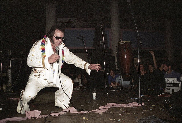 Elvis na preži