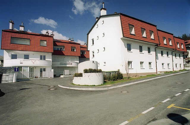 Primer Črnuče: Od enonadstropnih hišic do blokov
