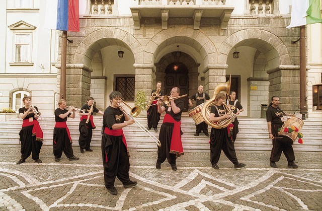 Bollywoodska trobilska godba