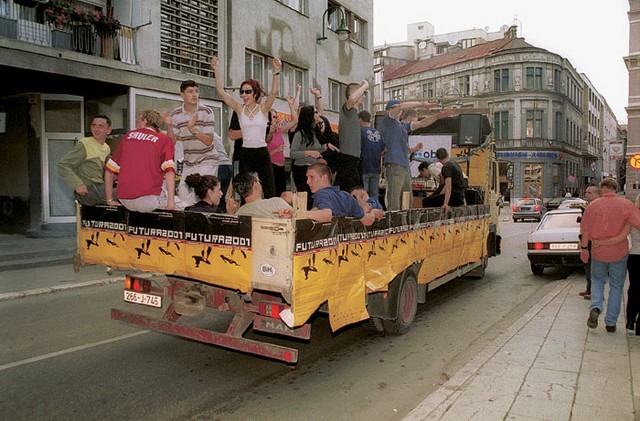 sarajevska žepna parada: bojda dokaj draga tehno veselica Futura 2000 je letos zaključila bienale