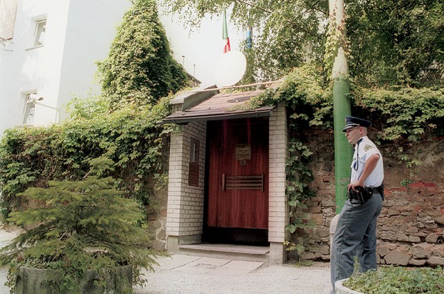 Vhod v italijansko ambasado