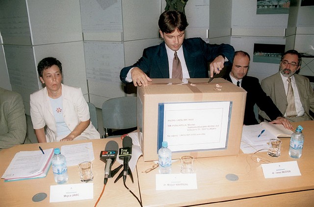 Odpiranje ponudb za dodelitev UMTS-koncesij