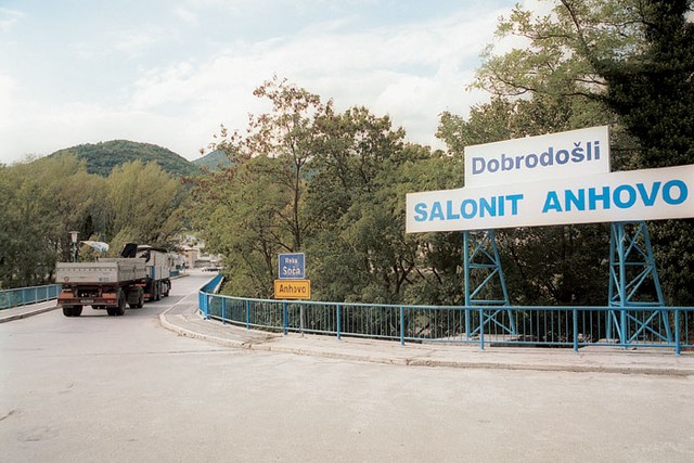 Prebivalci soške doline so se rešili azbesta in v zameno dobili sežigalnico nevarnih odpadkov.