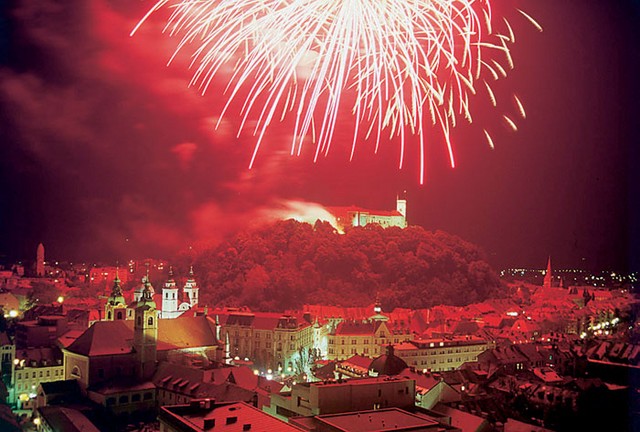Ognjemet nad Ljubljano le še za državne praznike