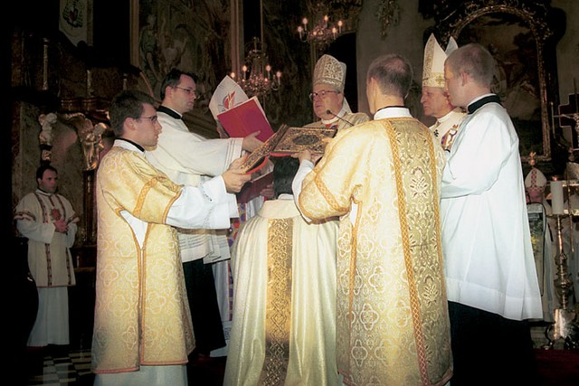 Posvetitev naslovnega nadškofa krbavskega in apostolskega nuncija v Belorusiji Ivana Jurkoviča