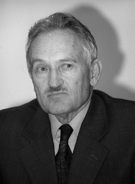 Milan Kneževič - predsednik uprave Slovenske zadružne kmetijske banke, član nadzornega sveta Kmečke družbe, Dnevnika, Kolinske, predsednik Šahovske zveze Slovenije, do leta 1990 minister za kmetijstvo