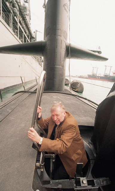 Minister Rupel na podmornici Norfolk, lani aprila