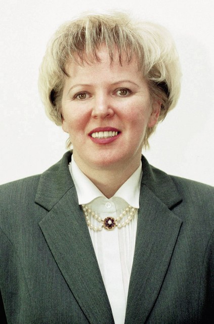 Romana Fišer, nekdanja predsednica uprave PBS in hkrati delničarka Druge penzije, ki je odobrila sporne, za kliente pa izjemno ugodne kredite