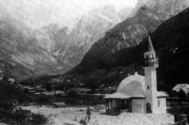 Džamija v Spodnjem Logu pod Mangartom med prvo svetovno vojno