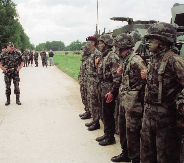 Jezični brigadir: Ladislav Lipič pred svojimi številkami
