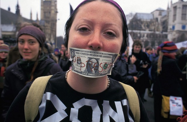 Protivojne demonstracije v Londonu