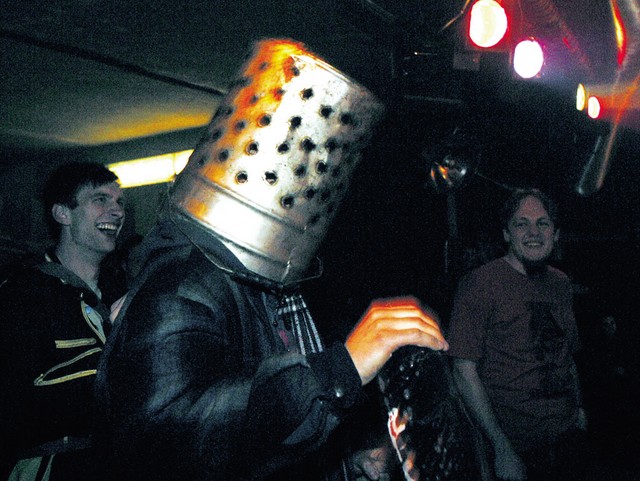 Gostujoči performer Flliperr
