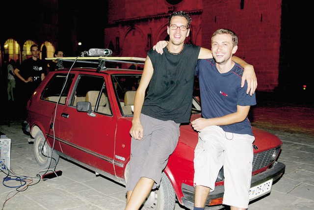 Trije igralci: Klemen, Perica in yugo 55