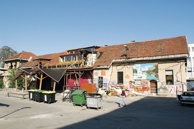 Stanje danes: Galerija Alkatraz, Menza pri koritu in Pri Mariči