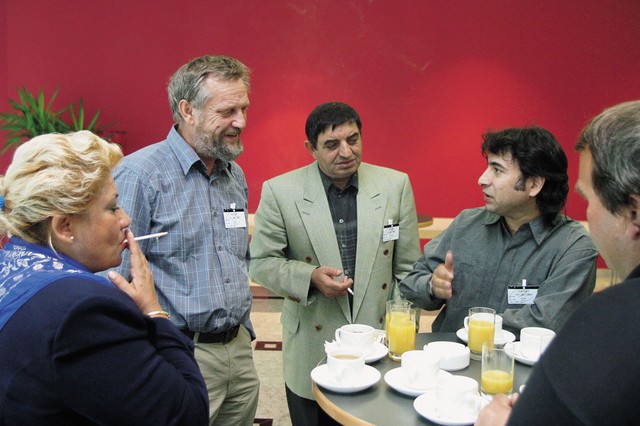 Varuh človekovih pravic Matjaž Hanžek med romsko skupnostjo