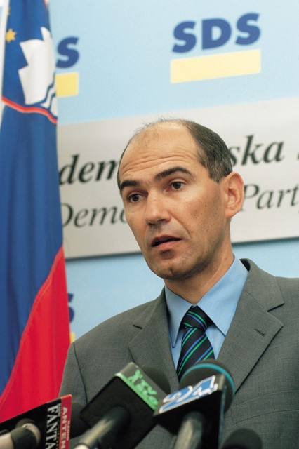 Socialdemokrat ali demokrat?