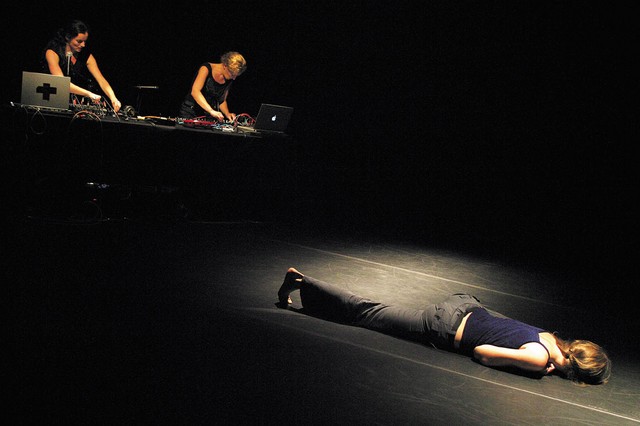 Fe-mail & Delak