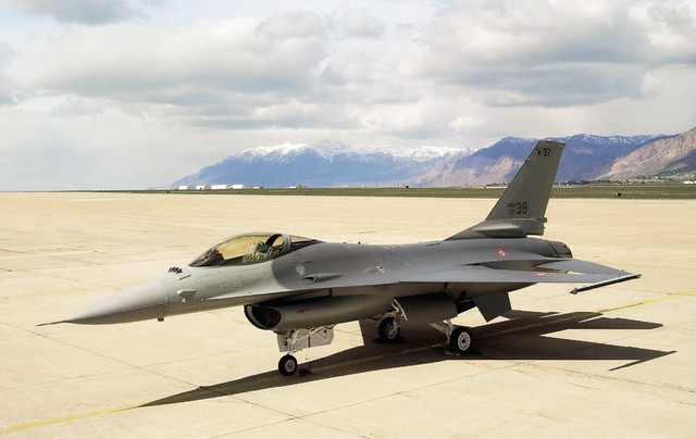 Italijanski F-16