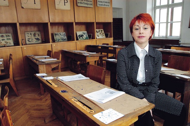 Dr. Mojca Kovač Šebart