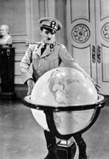 Charlie Chaplin v filmu Veliki diktator