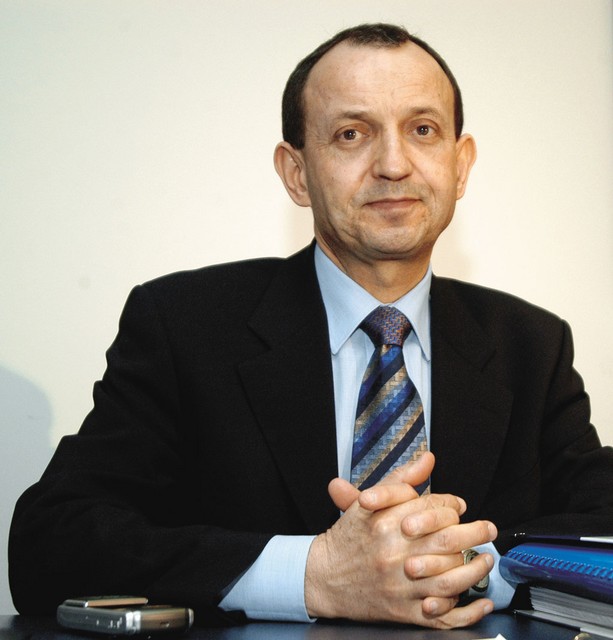 dr. Zoran Arnež